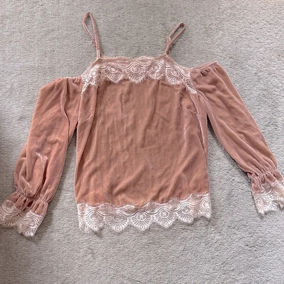Boston Proper Lace Trim Velvet Top L - Picture 1 of 9